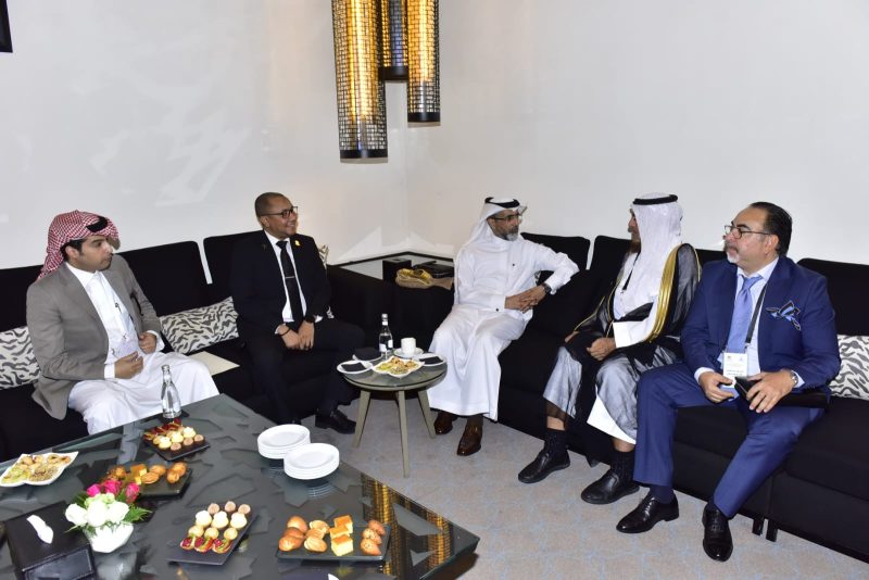 رئيس الاتحاد العربي للبناء والتنمية العقارية يلتقي المدير العام لصندوق النقد العربي بالرباط